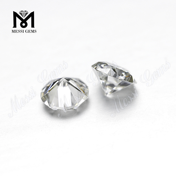 Synthetischer Moissanit-Diamantstein im runden Facettenschliff