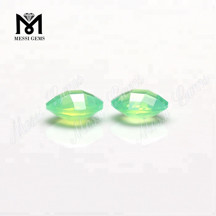 Heißer Verkauf Kissen Double Faceted 10 * 10 mm grüner Glasstein