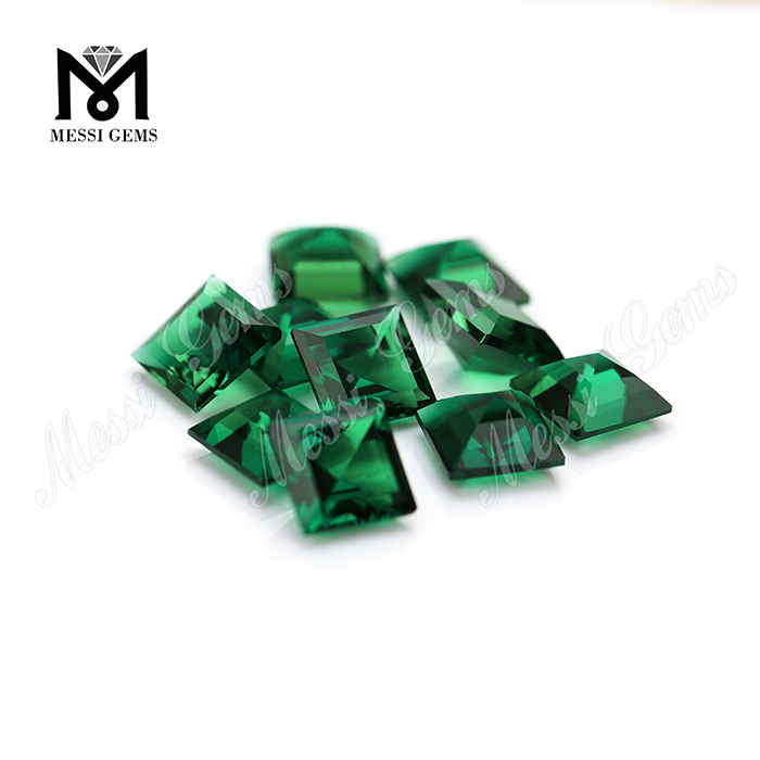 synthetische grüne Smaragd-Edelsteine ​​im Labor hergestellt