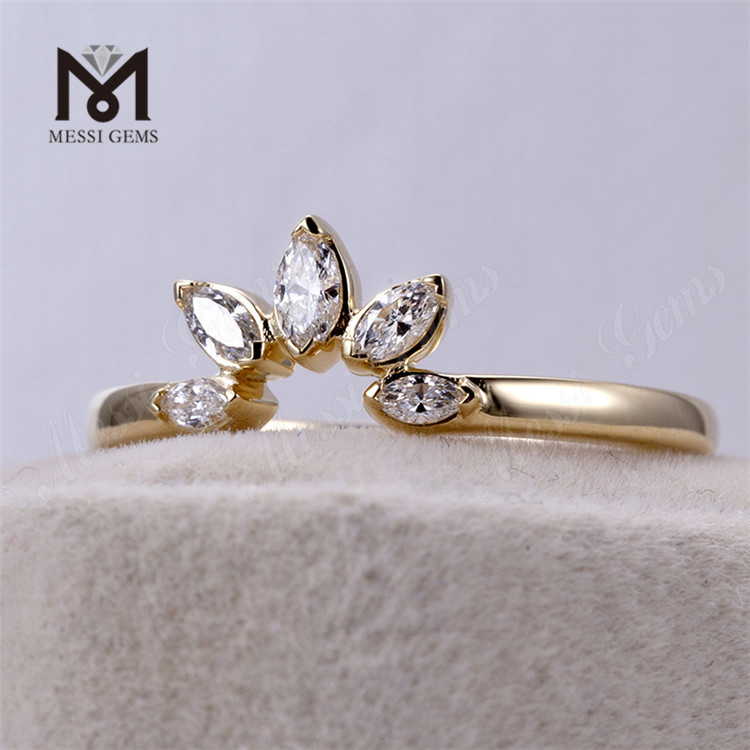 5 Steine ​​14k Lab-grown Diamant-Marquise-Ring im Angebot